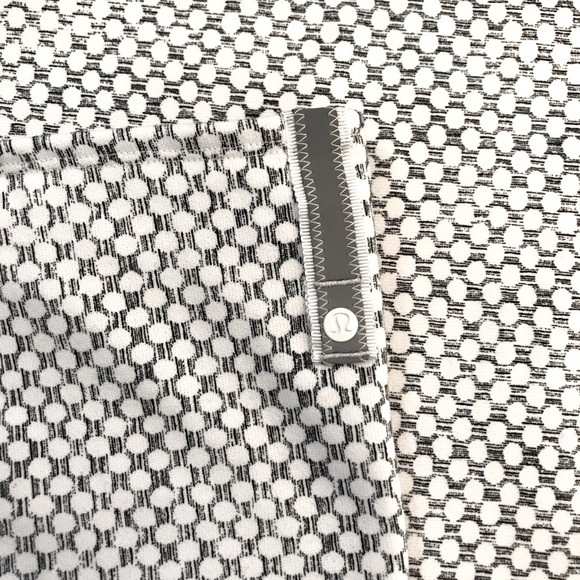 Lululemon Vinyasa Scarf Dottie Eyelet White/Black - Picture 3 of 7